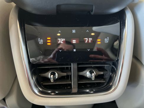 New 2025 Volvo EX90 Ultra image 30