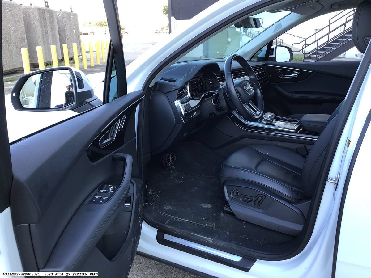 Used 2023 Audi Q7 3.0T Premium Plus AWD/4WD image 8