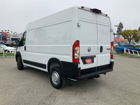 New 2026 RAM ProMaster 2500 w/ Convenience Group image 13