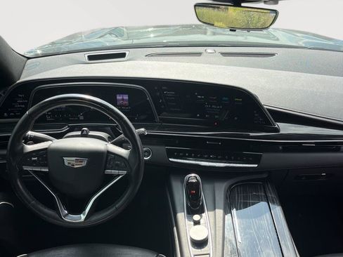 Used 2021 Cadillac Escalade ESV Sport w/ Driver Assist Tech Package AWD/4WD image 19