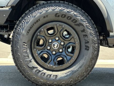 New 2026 Ford Bronco Badlands AWD/4WD image 25