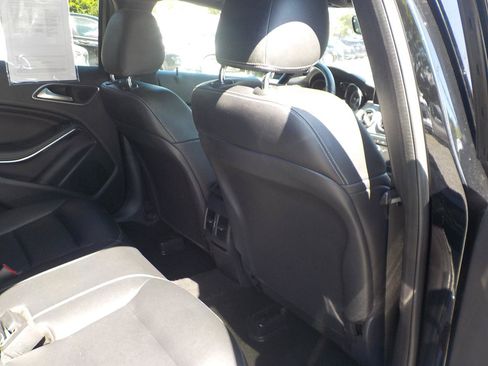 Used 2017 Mercedes-Benz GLA 250 image 25