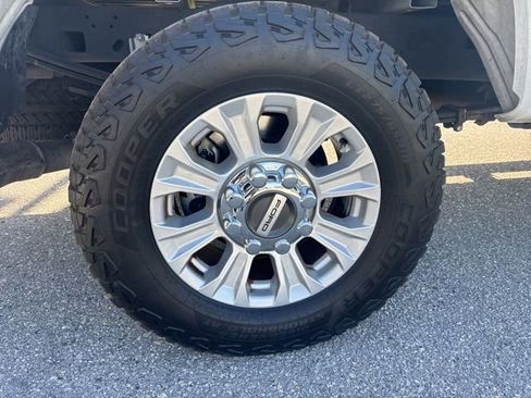 Used 2022 Ford F250 XLT AWD/4WD image 15