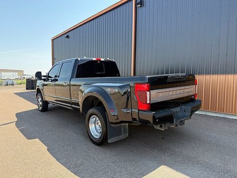 Used 2022 Ford F350 Platinum AWD/4WD image 6