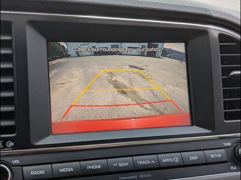 Used 2017 Hyundai Elantra Value Edition w/ Cargo Package FWD image 18