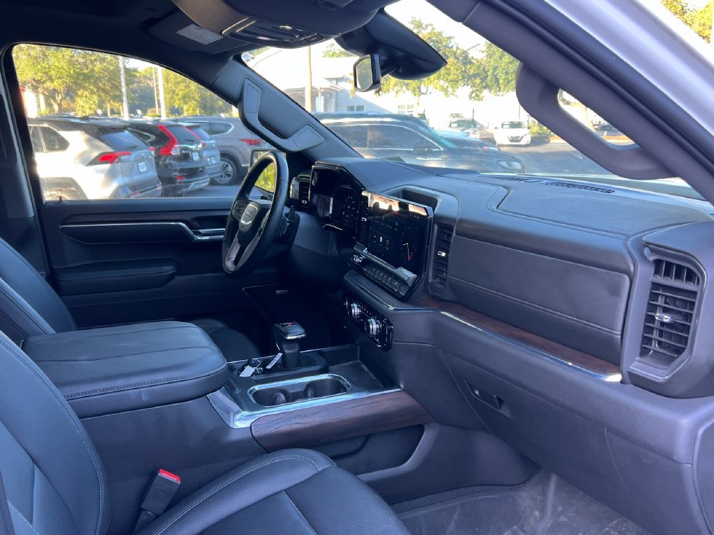 Used 2024 GMC Sierra 1500 SLT AWD/4WD image 13
