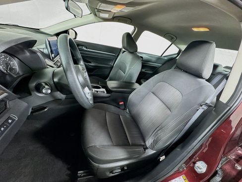 Used 2023 Nissan Altima 2.5 SV image 12