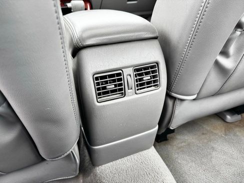 Used 2005 Toyota Camry XLE image 6