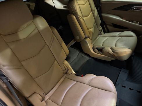 Used 2018 Cadillac Escalade Platinum image 53