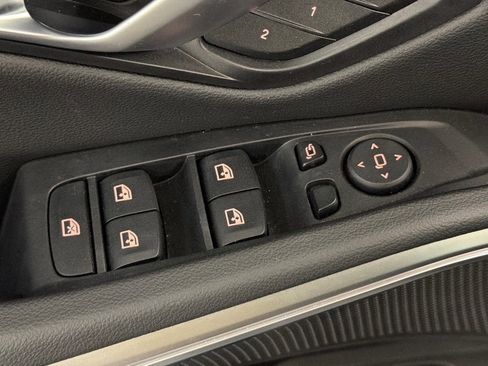 Used 2025 BMW 330i 330i w/ Convenience Package image 13