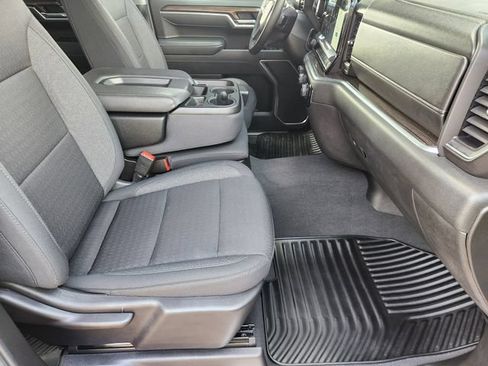Used 2025 Chevrolet Silverado 1500 LT AWD/4WD image 14