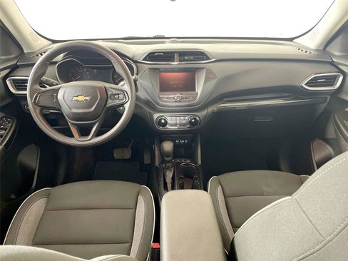 Used 2023 Chevrolet TrailBlazer LS AWD/4WD image 28