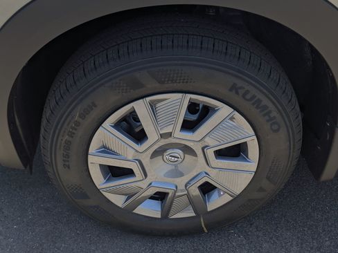 New 2026 Nissan Kicks S FWD image 7