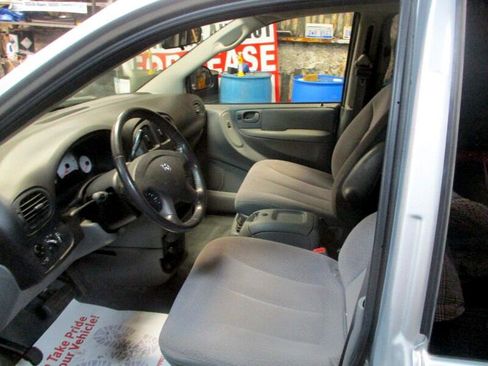 Used 2007 Dodge Grand Caravan SXT image 11