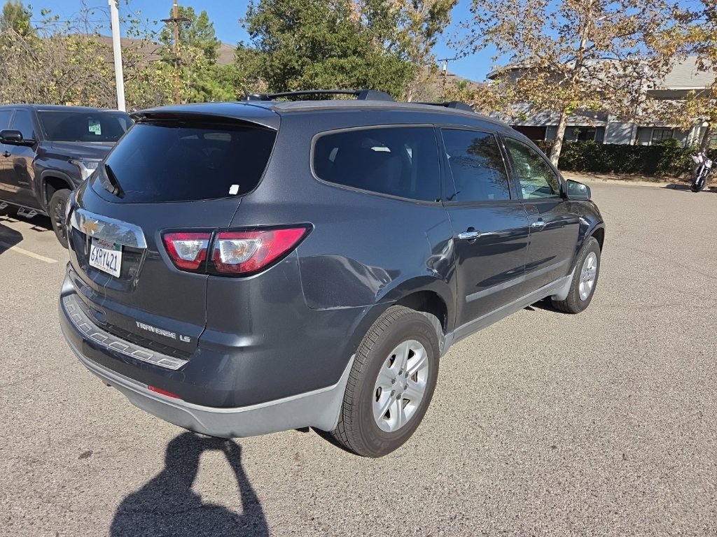 Used 2013 Chevrolet Traverse LS FWD image 5