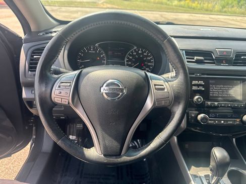 Used 2015 Nissan Altima 2.5 SL FWD image 20