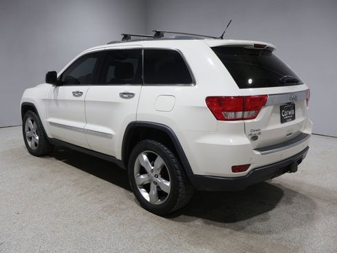 Used 2012 Jeep Grand Cherokee Overland AWD/4WD image 4