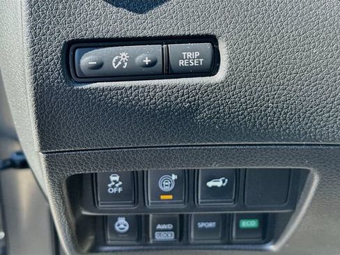 Used 2017 Nissan Rogue SL w/ SL Premium Package AWD/4WD image 13