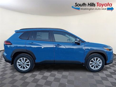 New 2026 Toyota Corolla Cross LE image 7