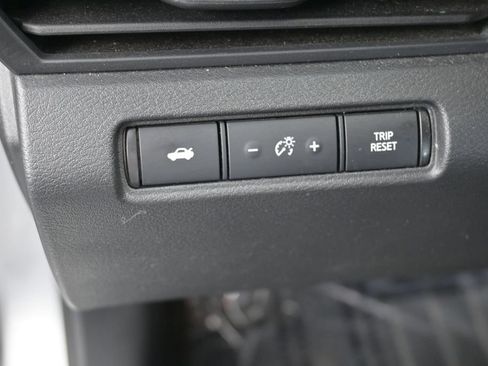 Used 2024 Nissan Altima 2.5 SV FWD image 25