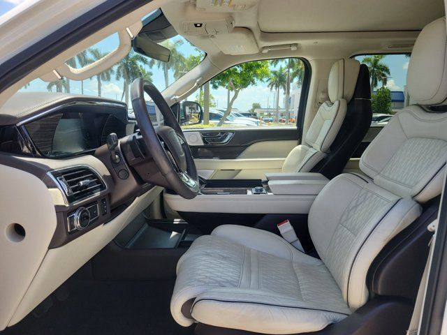 Used 2020 Lincoln Navigator Black Label w/ Cargo Convenience Package AWD/4WD image 16