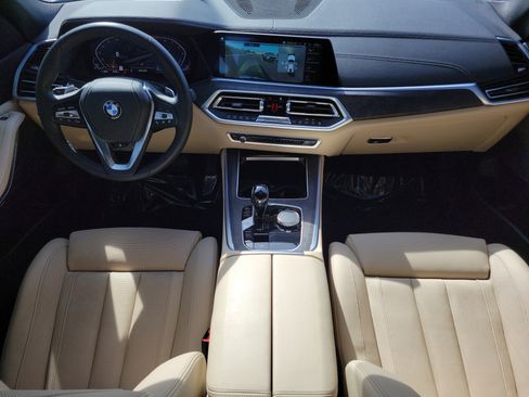 Used 2022 BMW X5 xDrive40i w/ Luxury Seating Package AWD/4WD image 14