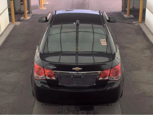 Used 2016 Chevrolet Cruze LS FWD image 6