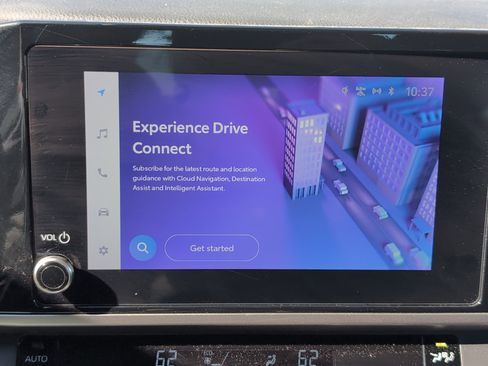 Certified 2025 Toyota Camry SE image 24