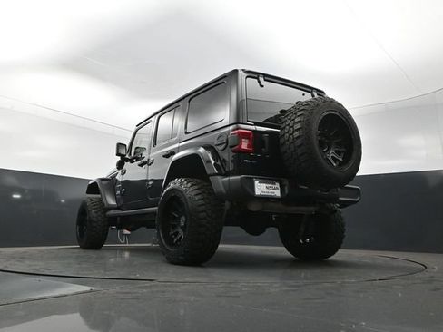 Used 2021 Jeep Wrangler Unlimited Sahara w/ Cold Weather Group AWD/4WD image 23