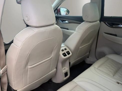 Used 2022 Buick Envision Avenir w/ Technology Package II AWD/4WD image 16
