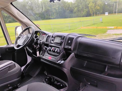 Used 2017 RAM ProMaster 1500 image 14