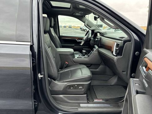 Used 2023 GMC Sierra 1500 Denali w/ Denali Reserve Package image 27