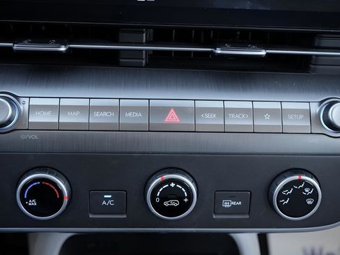 Certified 2024 Hyundai Kona SE AWD/4WD image 33