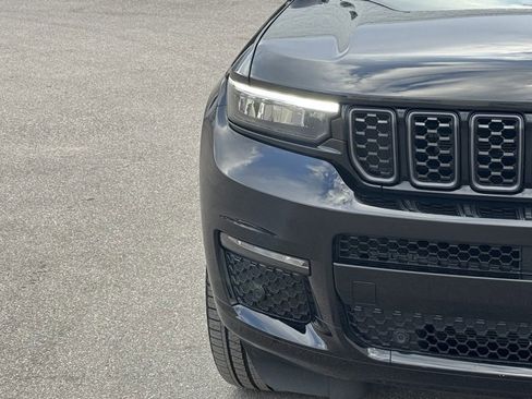 Used 2024 Jeep Grand Cherokee L Summit image 7