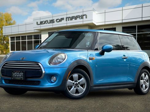 Used 2015 MINI Cooper 2-Door Hardtop image 1