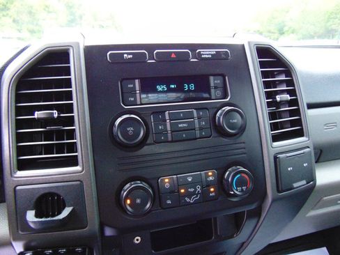 Used 2018 Ford F350 XL w/ Power Equipment Group RWD image 16