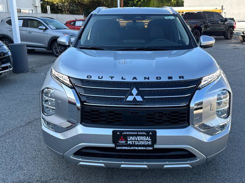 New 2025 Mitsubishi Outlander 4WD Plug-In Hybrid image 6