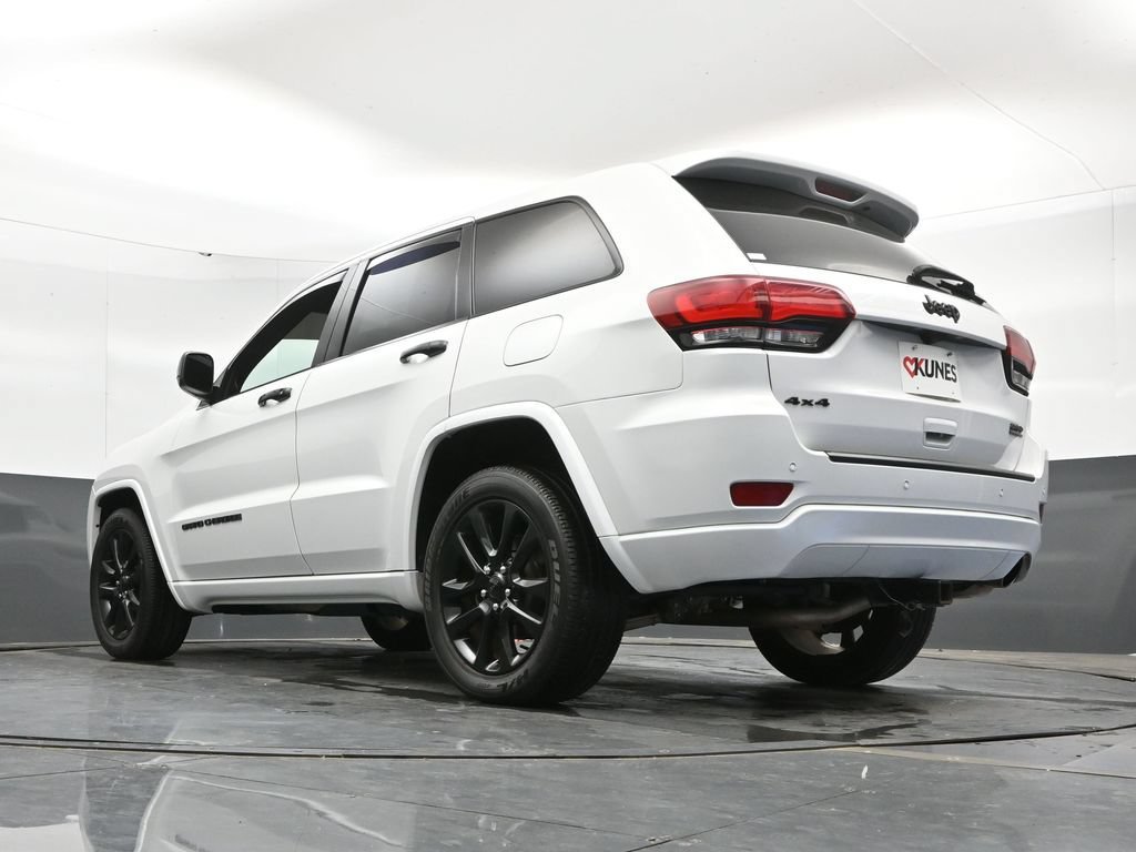 Used 2021 Jeep Grand Cherokee Laredo X AWD/4WD image 49
