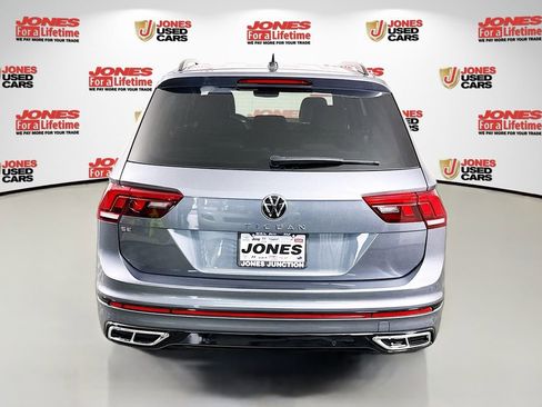 Used 2024 Volkswagen Tiguan SE R-Line FWD image 15