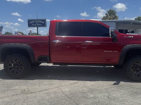 Used 2021 Chevrolet Silverado 2500 LTZ w/ LTZ Premium Package AWD/4WD image 3