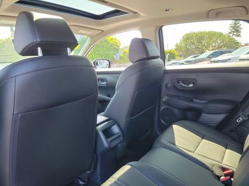 Certified 2025 Honda HR-V EX-L image 12