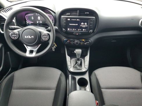 Certified 2024 Kia Soul LX w/ Option Group 015 image 9