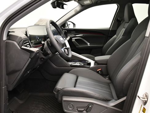 Used 2025 Audi Q5 Premium Plus w/ Premium Plus image 37