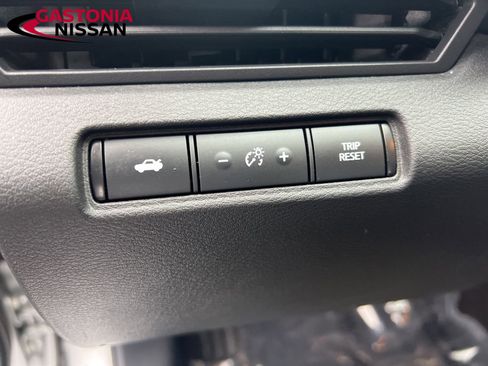 Used 2024 Nissan Altima 2.5 SV image 38