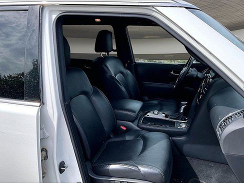 Used 2023 Nissan Armada SL w/ Midnight Edition Package RWD image 6