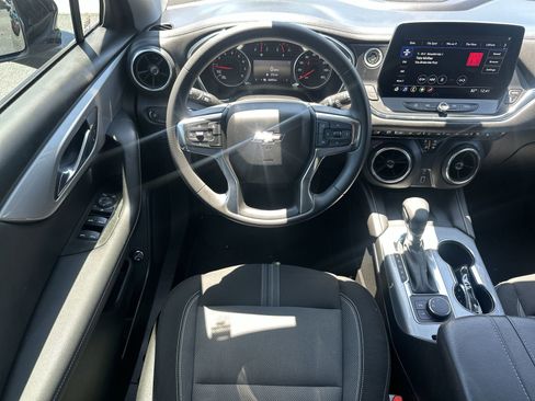 Used 2023 Chevrolet Blazer LT w/ Convenience Package FWD image 17