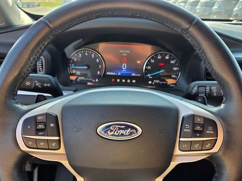 Used 2020 Ford Explorer XLT RWD image 23