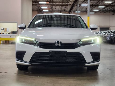 Used 2023 Honda Civic EX image 2