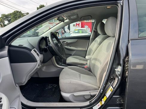 Used 2012 Toyota Corolla L FWD image 8