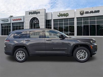 New 2025 Jeep Grand Cherokee L Laredo w/ Luxury Tech Group I